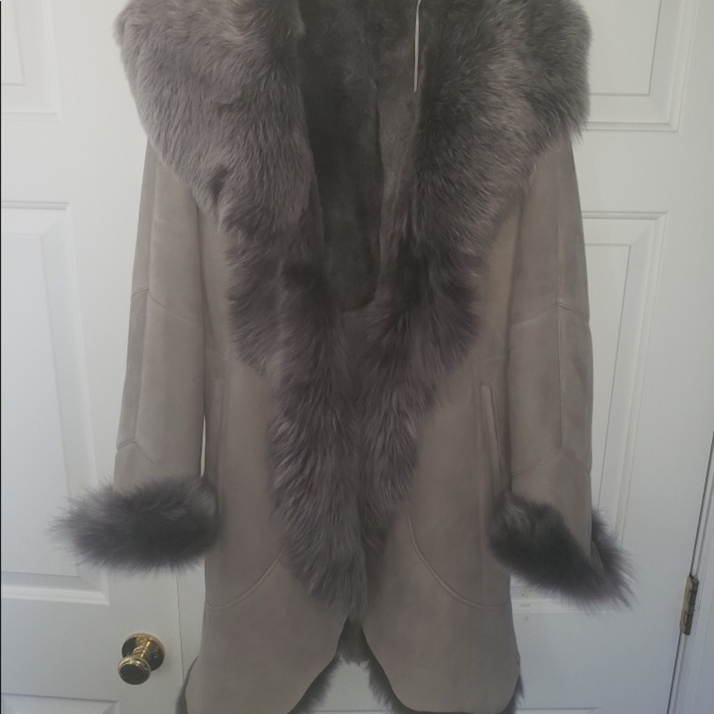 Shearling Coat. Grey. Comfy cozy. SMOKE FREE HOME